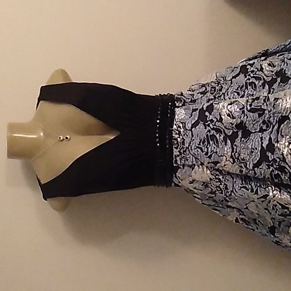 MacDuggal Formal Dress: Size: 4 Color: IceBlue, Black and L Silver Condition:New - Picture 4 of 16